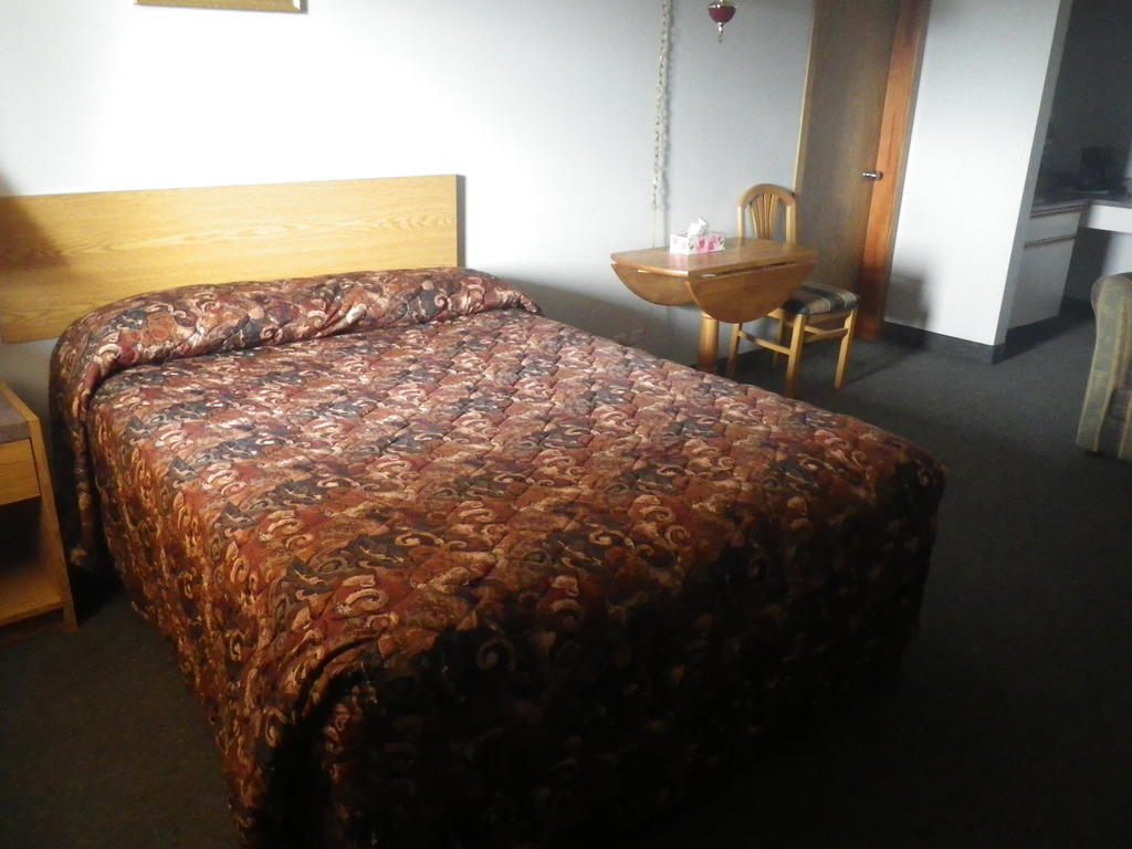 Alcan Motor Inn Haines Junction Camera foto